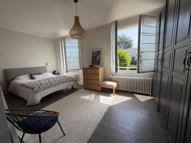 Maison 6 pièces, 135 m² à louer à L'Étang la Ville 78620