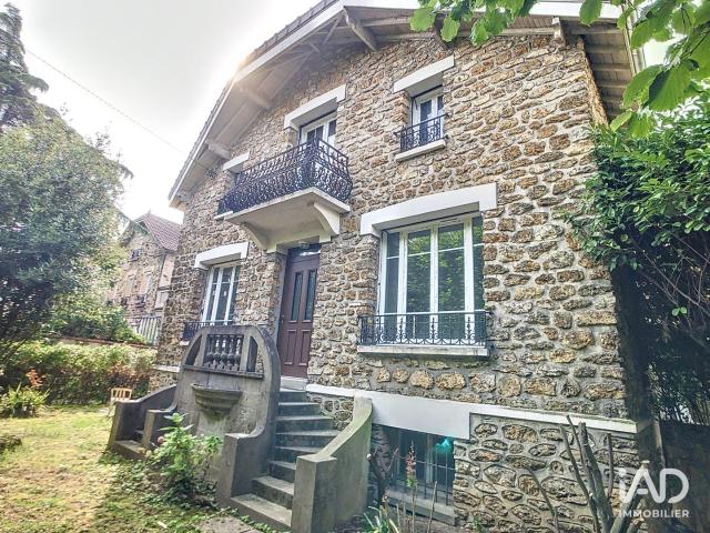 Maison 6 pièces, 135 m² à louer à Villeneuve le Roi 94290