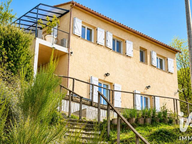 Maison 6 pièces 136 m²