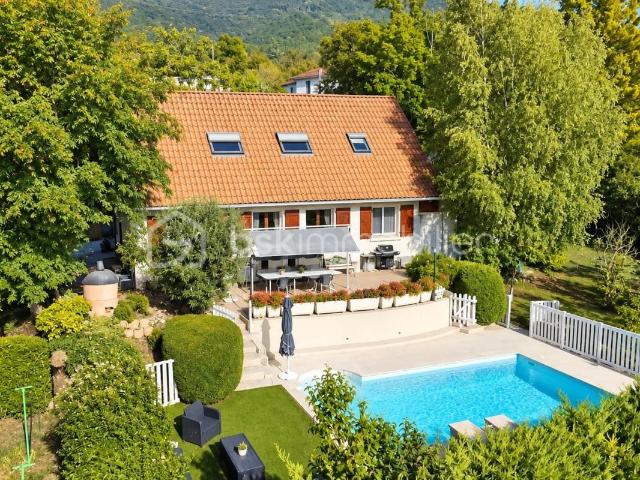 Maison 6 pièces 136 m²