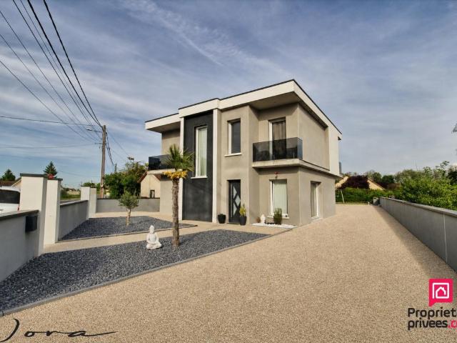 Maison 6 pièces 136 m²