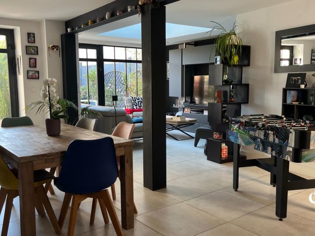 Maison 6 pièces 137 m²