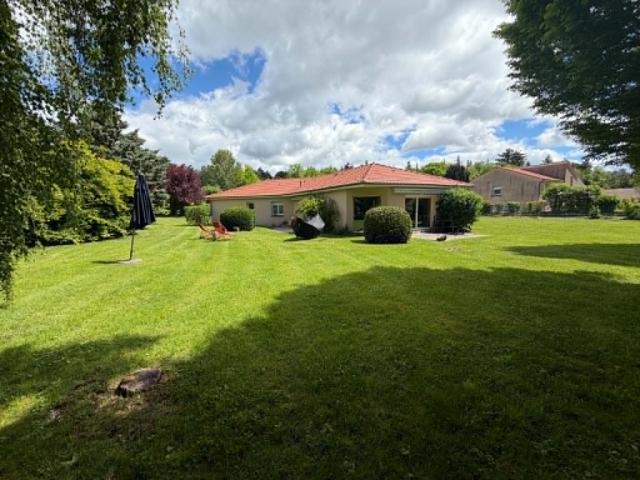 Maison 6 pièces 151 m²
