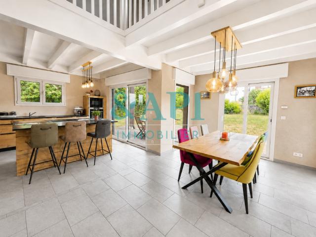 Maison 6 pièces 138 m²