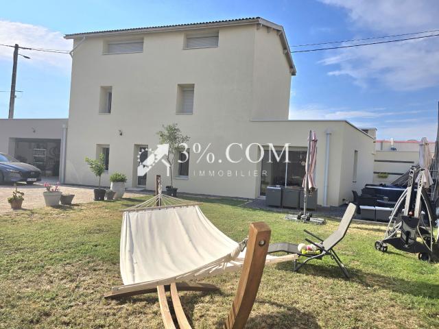 Maison 6 pièces 138 m²