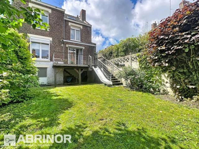 Maison 6 pièces 138 m²