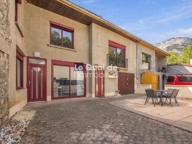 Maison 6 pièces 138 m²