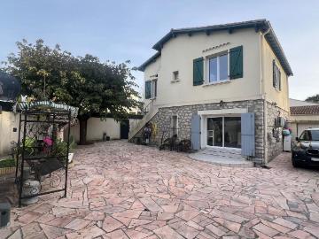 Maison 6 pièces 138 m²