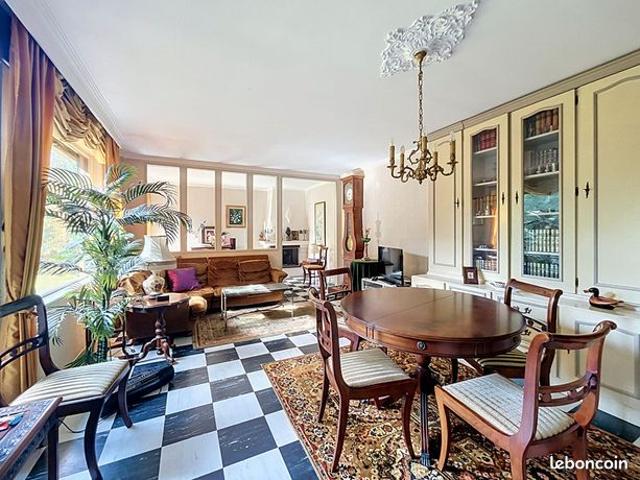 Maison 6 pièces 138 m²