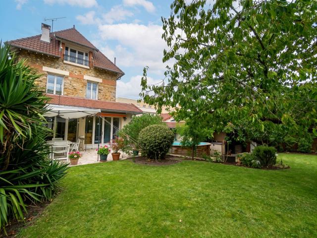Maison 6 pièces 138 m²