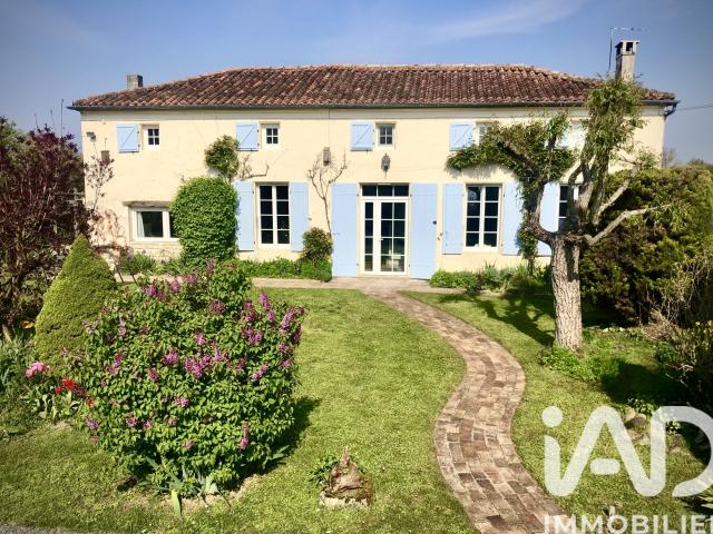 Maison 6 pièces 237 m²