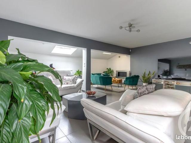 Maison 6 pièces 139 m²