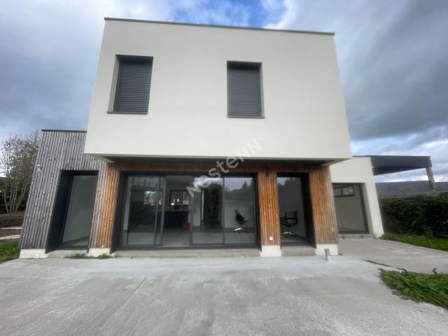 Maison 6 pièces 130 m²