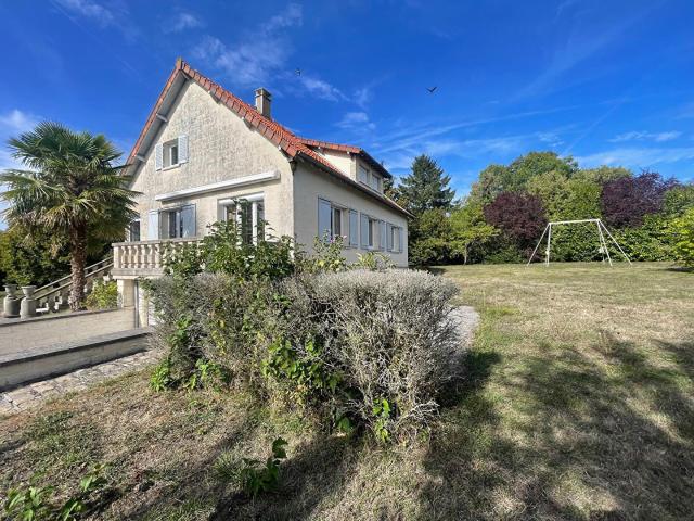 Maison 7 pièces 140 m²