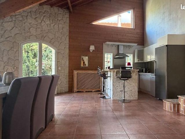 Maison 6 pièces 130 m²