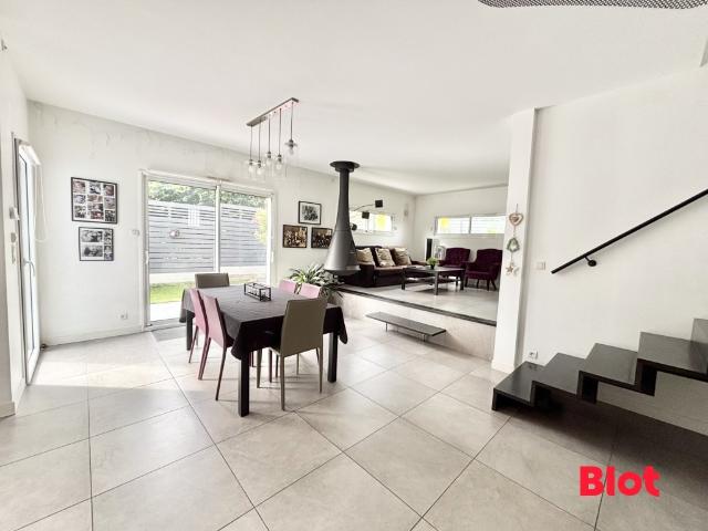 Maison 6 pièces 130 m²