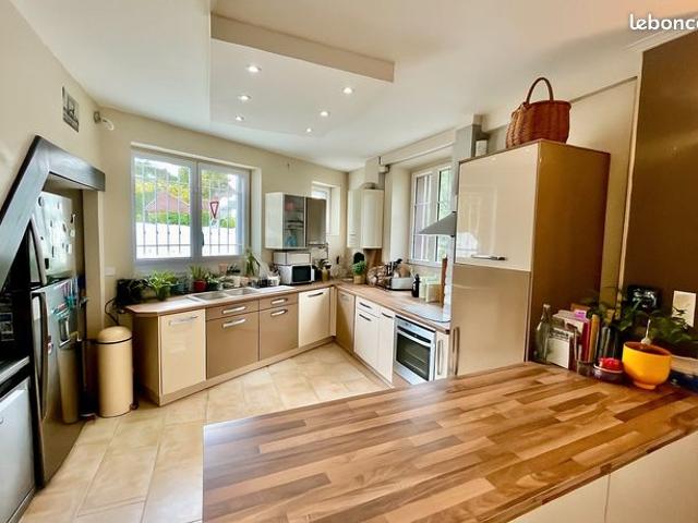 Maison 6 pièces 130 m²