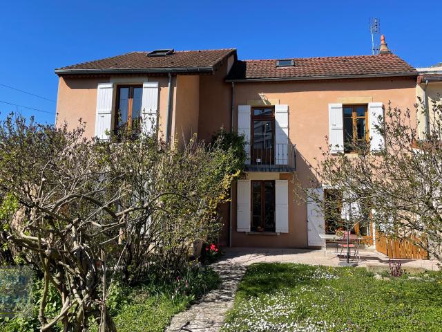 Maison 6 pièces 130 m²