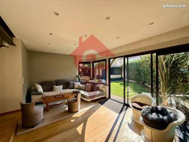 Maison 6 pièces 130 m²