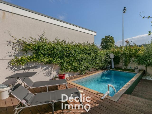 Maison 6 pièces, 130 m² à louer à Bordeaux 33100
