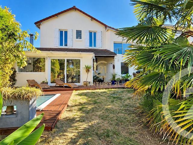 Maison 6 pièces 132 m²