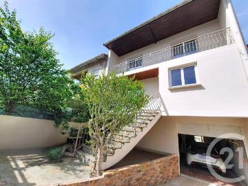Maison 6 pièces 151 m²