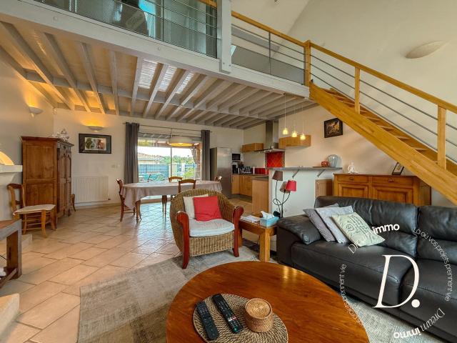 Maison 6 pièces 144 m²