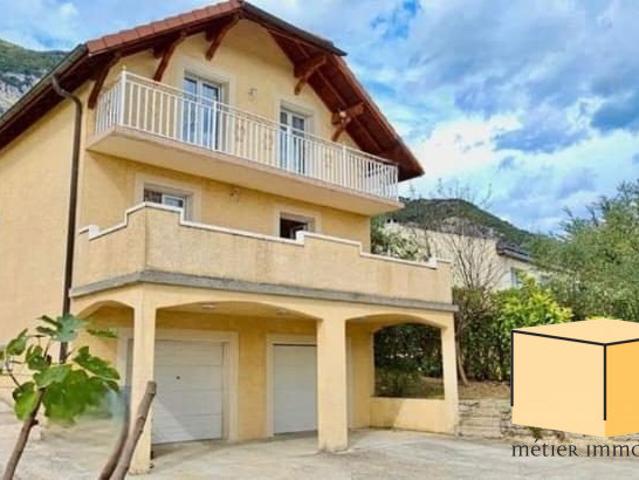 Maison 6 pièces 144 m²
