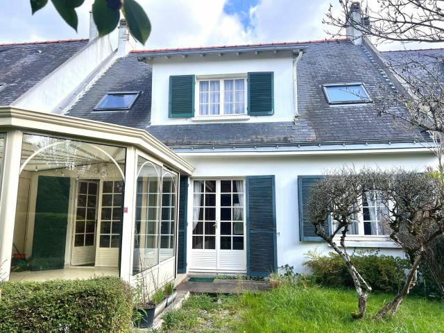 Maison 6 pièces 144 m²