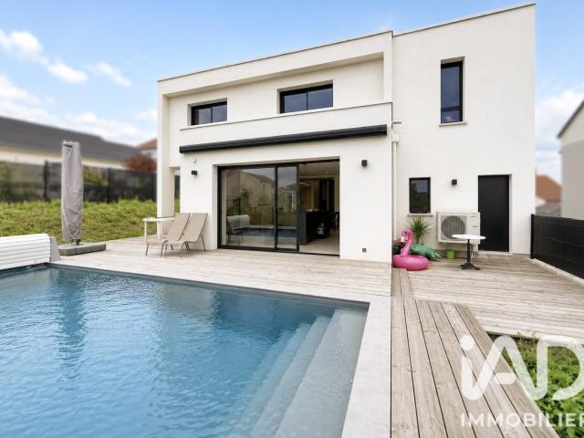 Maison 6 pièces 144 m²