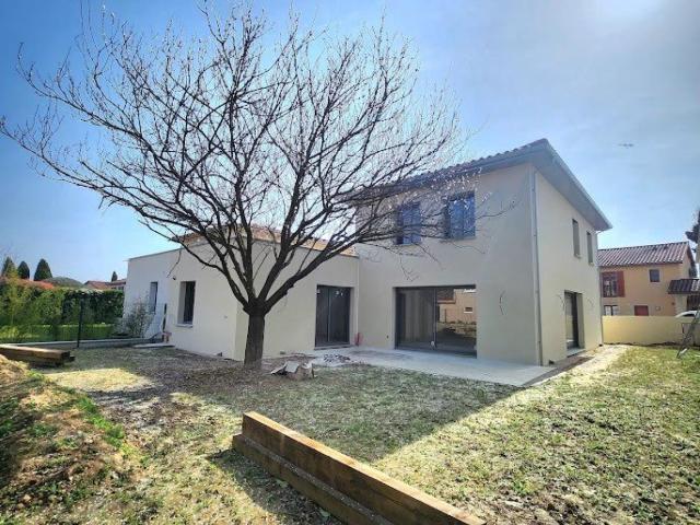 Maison 6 pièces 144 m²