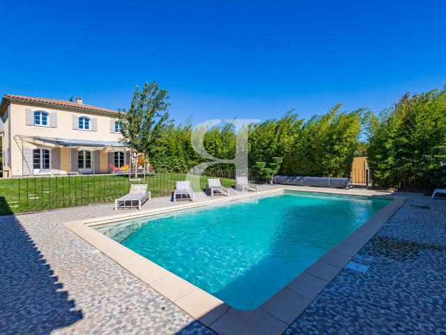 Maison 6 pièces 144 m²