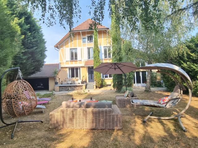 Maison 6 pièces 145 m²