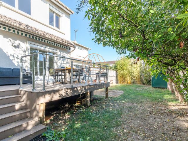 Maison 6 pièces 145 m²