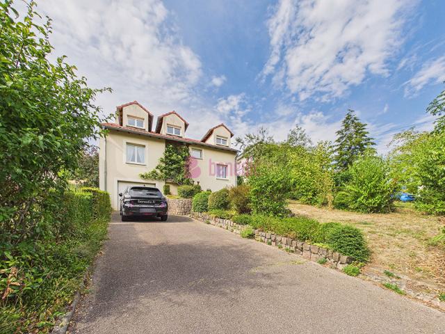 Maison 6 pièces 145 m²