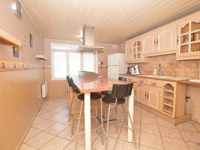 Maison 6 pièces 145 m²