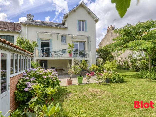 Maison 6 pièces 145 m²