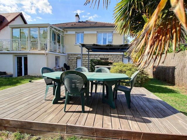 Maison 6 pièces 145 m²