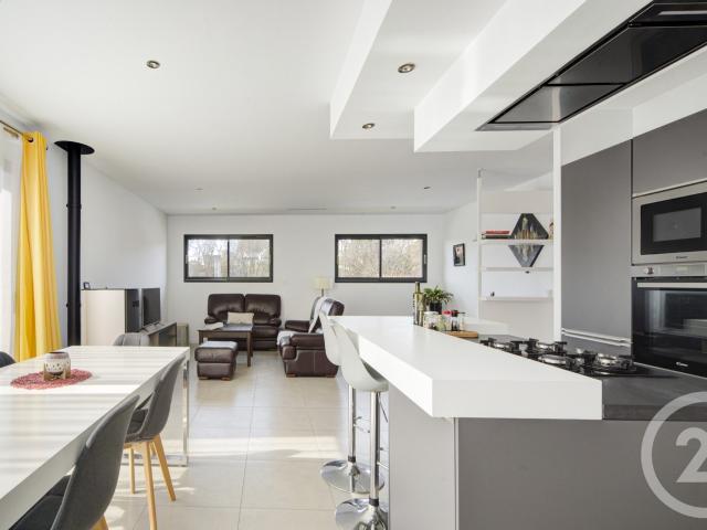Maison 6 pièces 145 m²