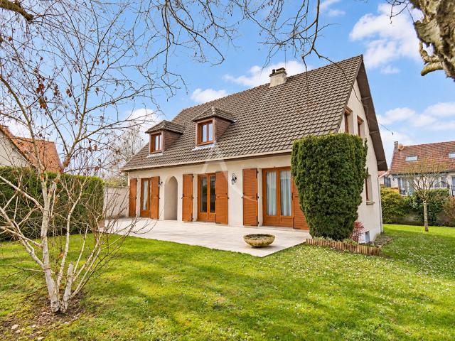 Maison 6 pièces 145 m²