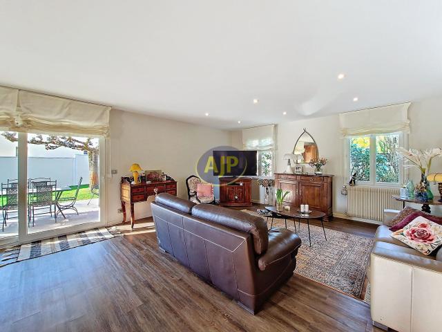 Maison 6 pièces 145 m²