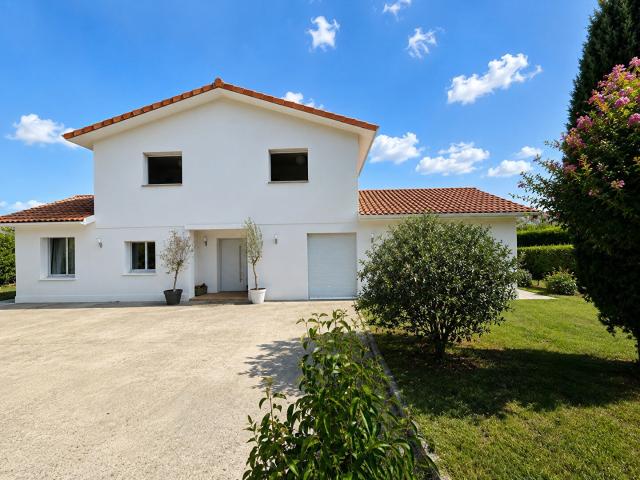 Maison 6 pièces 145 m²