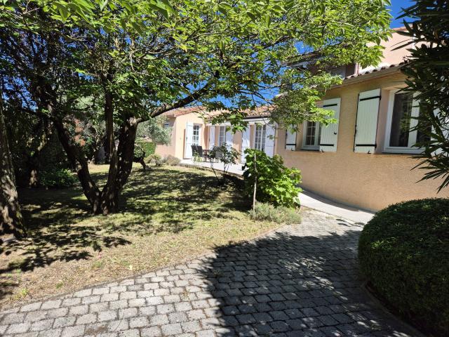Maison 6 pièces 145 m²