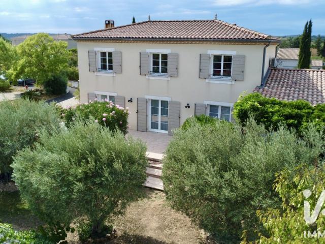 Maison 6 pièces 145 m²