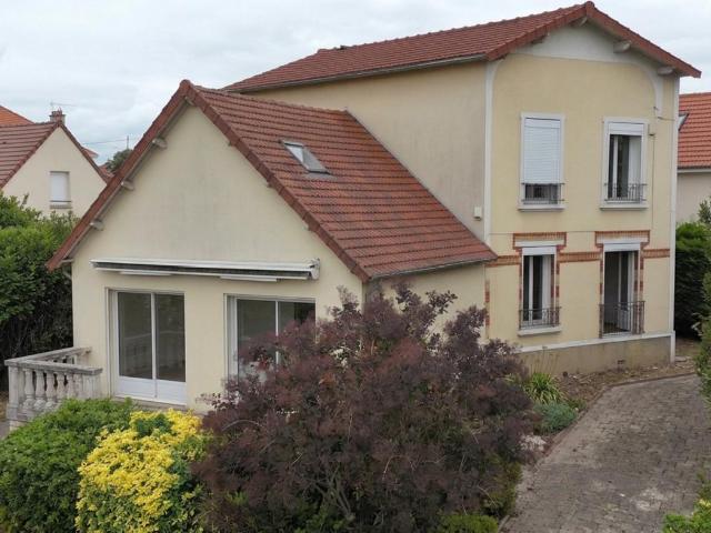 Maison 6 pièces 145 m²