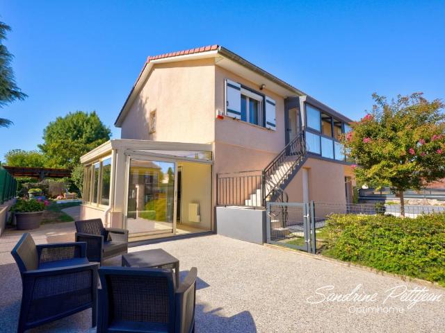 Maison 6 pièces 145 m²