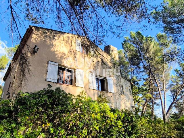 Maison 6 pièces 145 m²