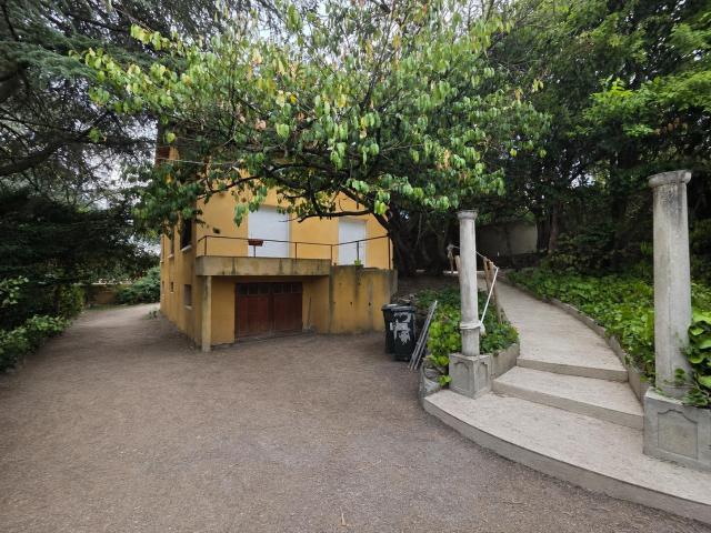 Maison 6 pièces 145 m²