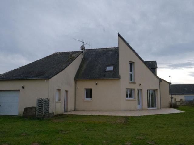 Maison 6 pièces, 145 m² à louer à Mazé Milon 49140