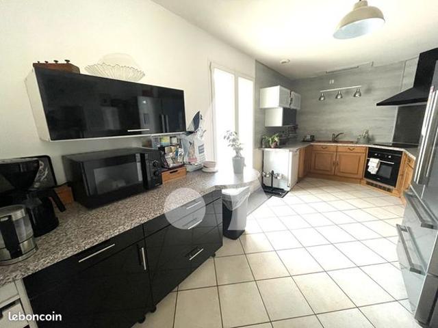 Maison 6 pièces 146 m²